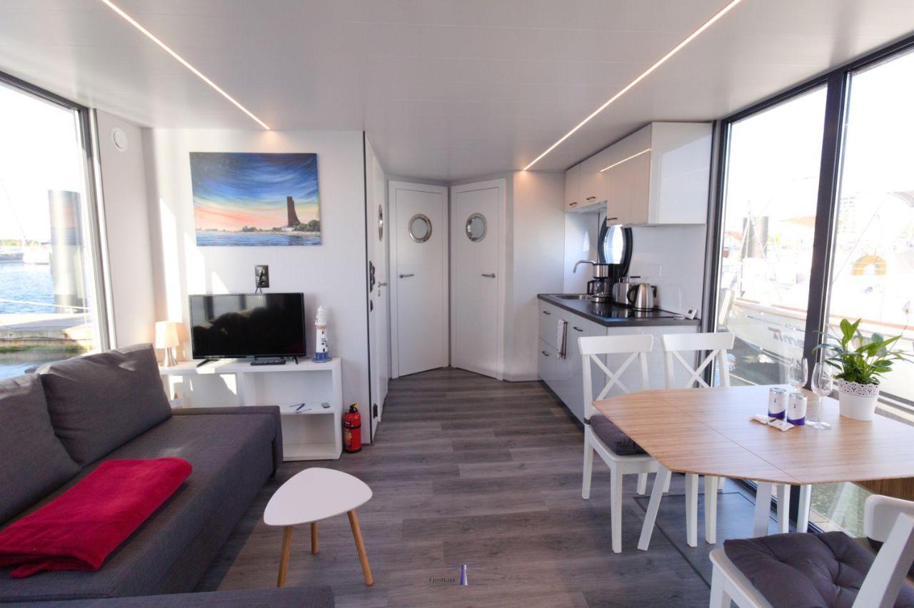 Hausboot Fjord Lacerta Mit Dachterrasse In Wendtorf Buitenkant foto