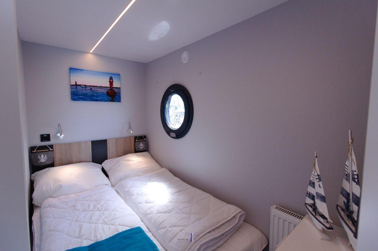 Hausboot Fjord Lacerta Mit Dachterrasse In Wendtorf Buitenkant foto